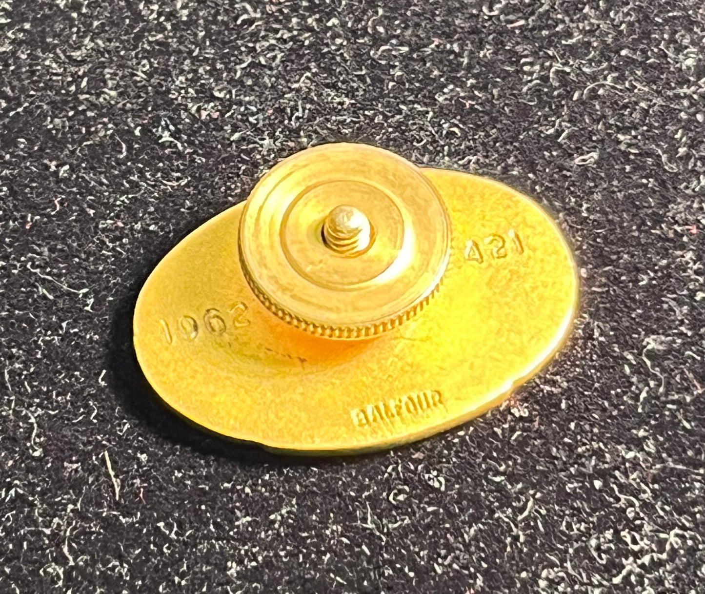 Vintage 1962 Keeneland Club Member Lapel Pin