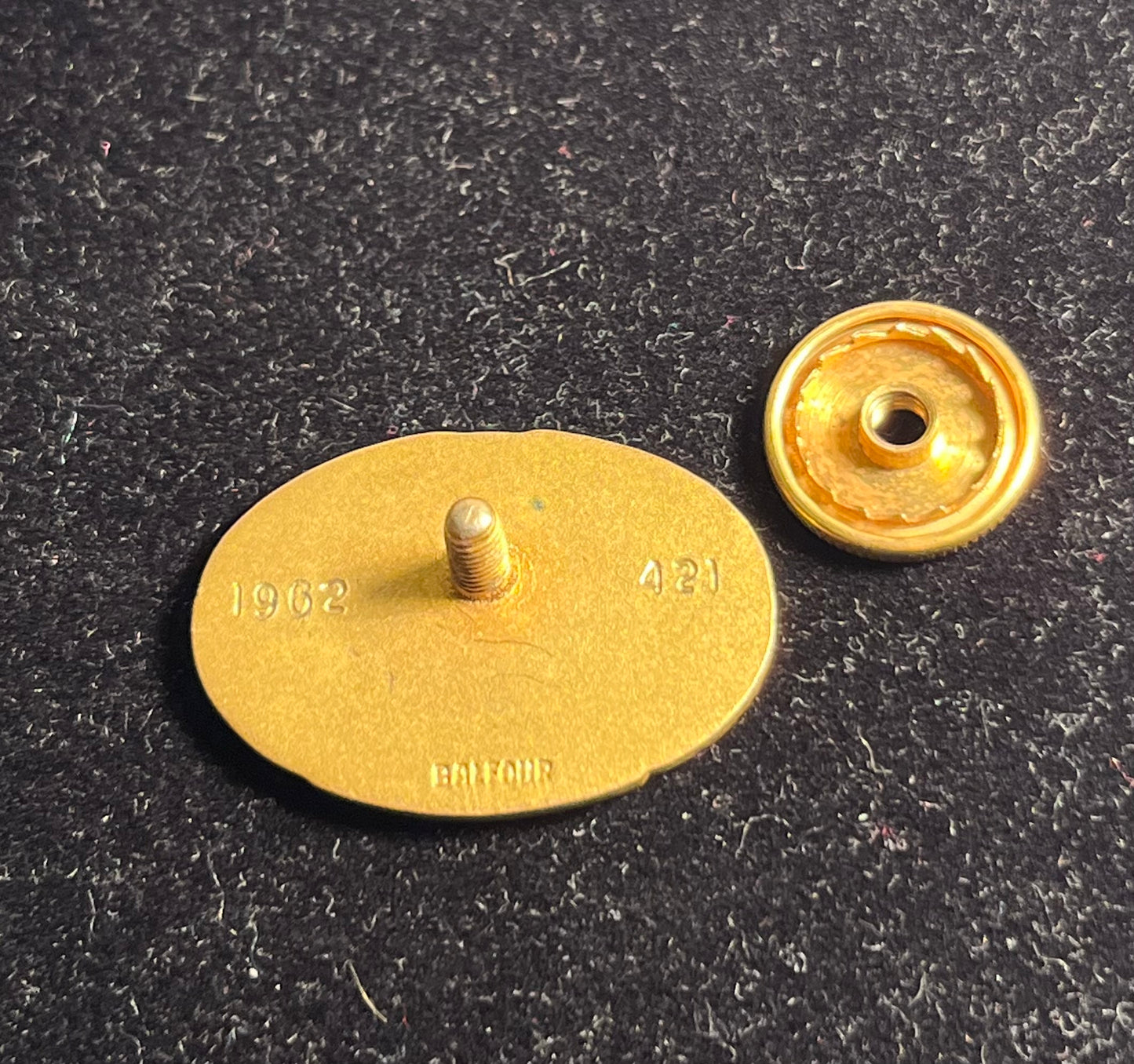 Vintage 1962 Keeneland Club Member Lapel Pin