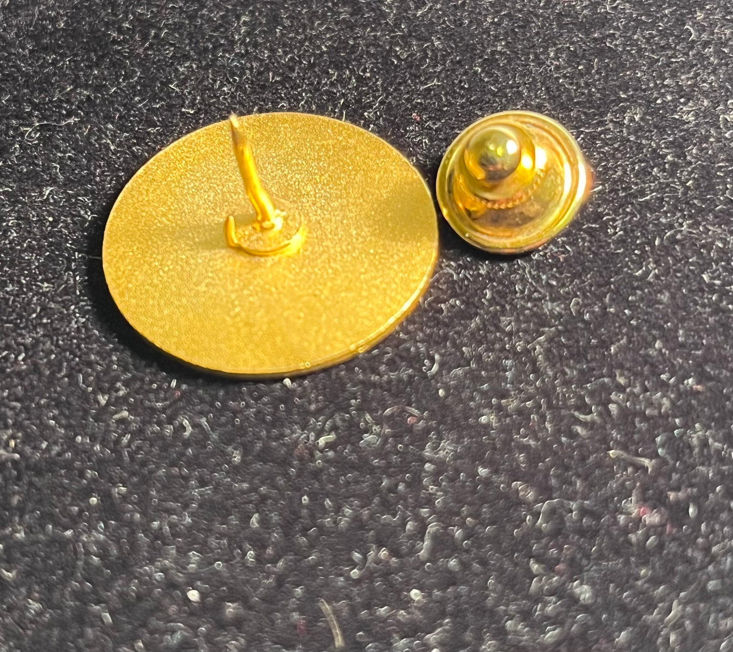 Vintage 1974 Keeneland Association Lapel Pin