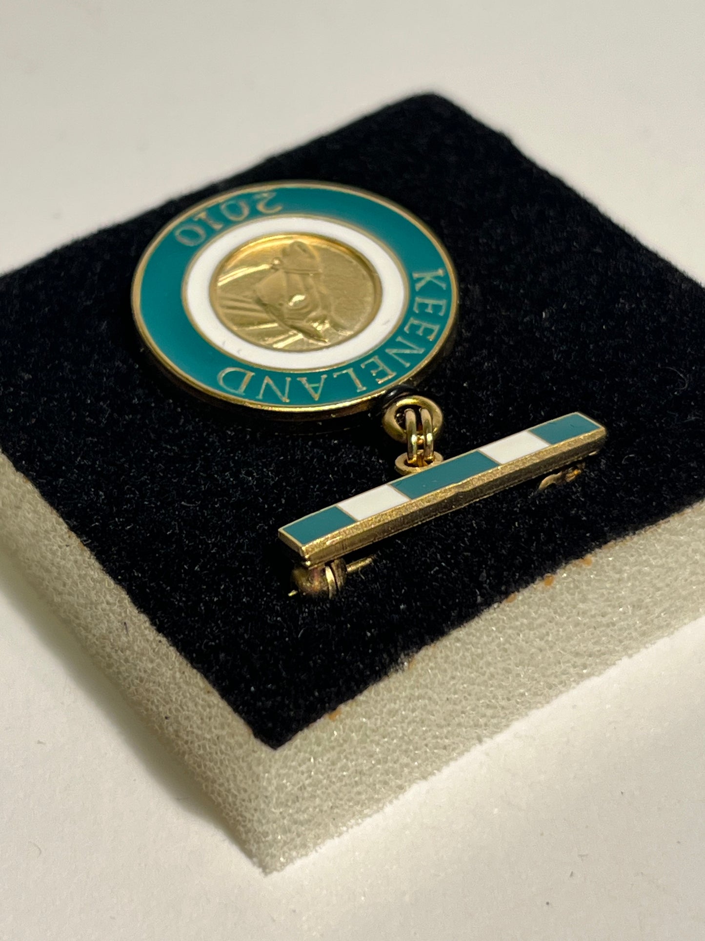 Keeneland Horse Pin
