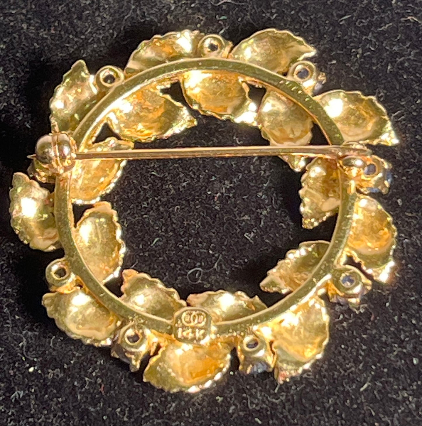 14K Gold Circle Pin with Sapphires