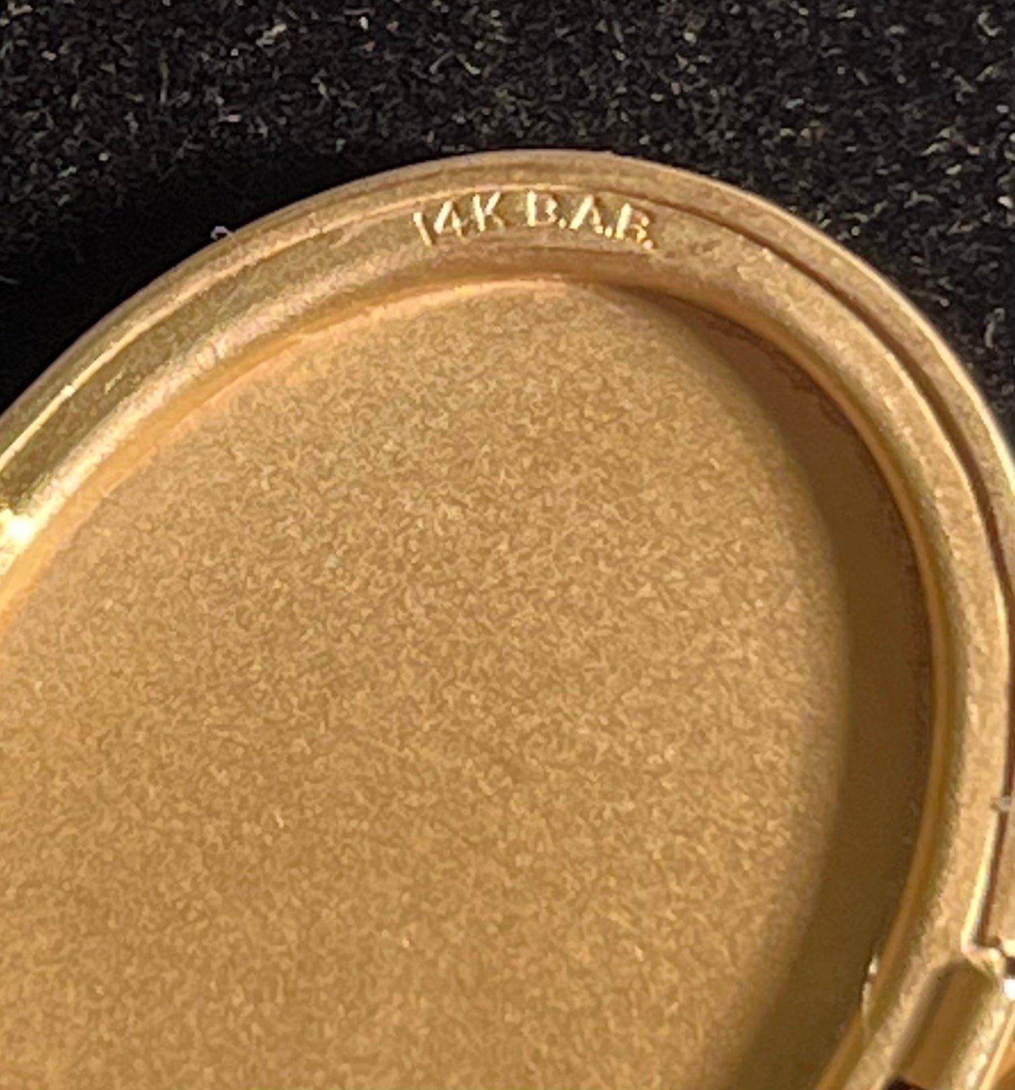 Vintage 14K Gold Locket