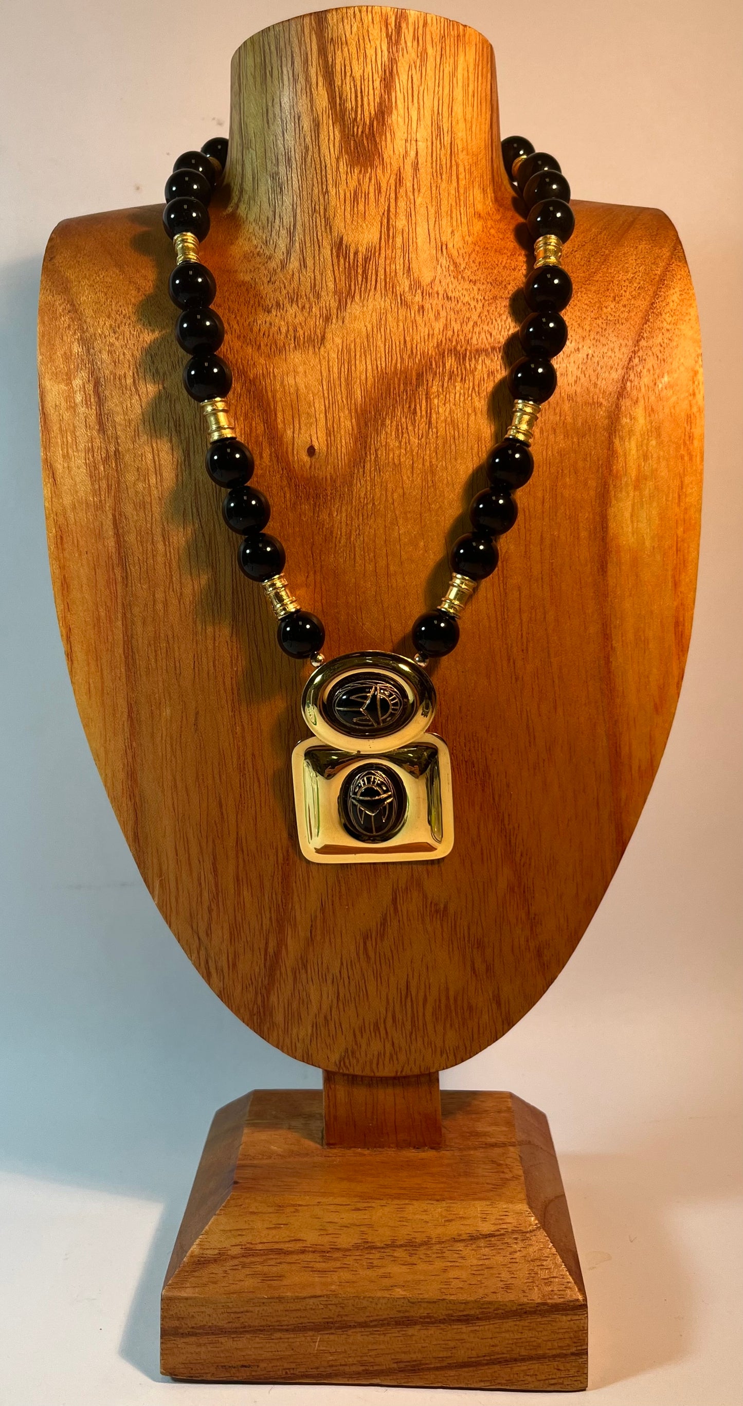 Vintage Carlton Ridge Signed SH Necklace & Earrings