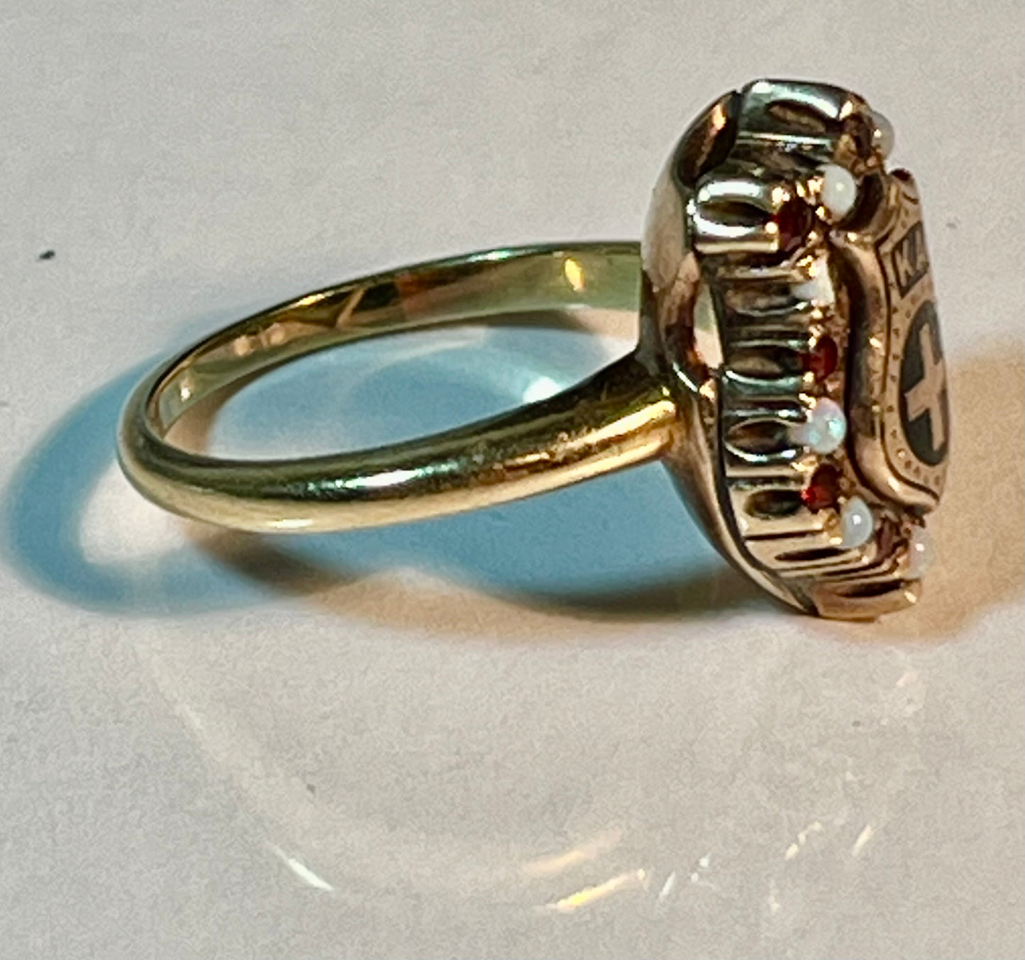 Vintage KA Gold-Toned Ring Size 5