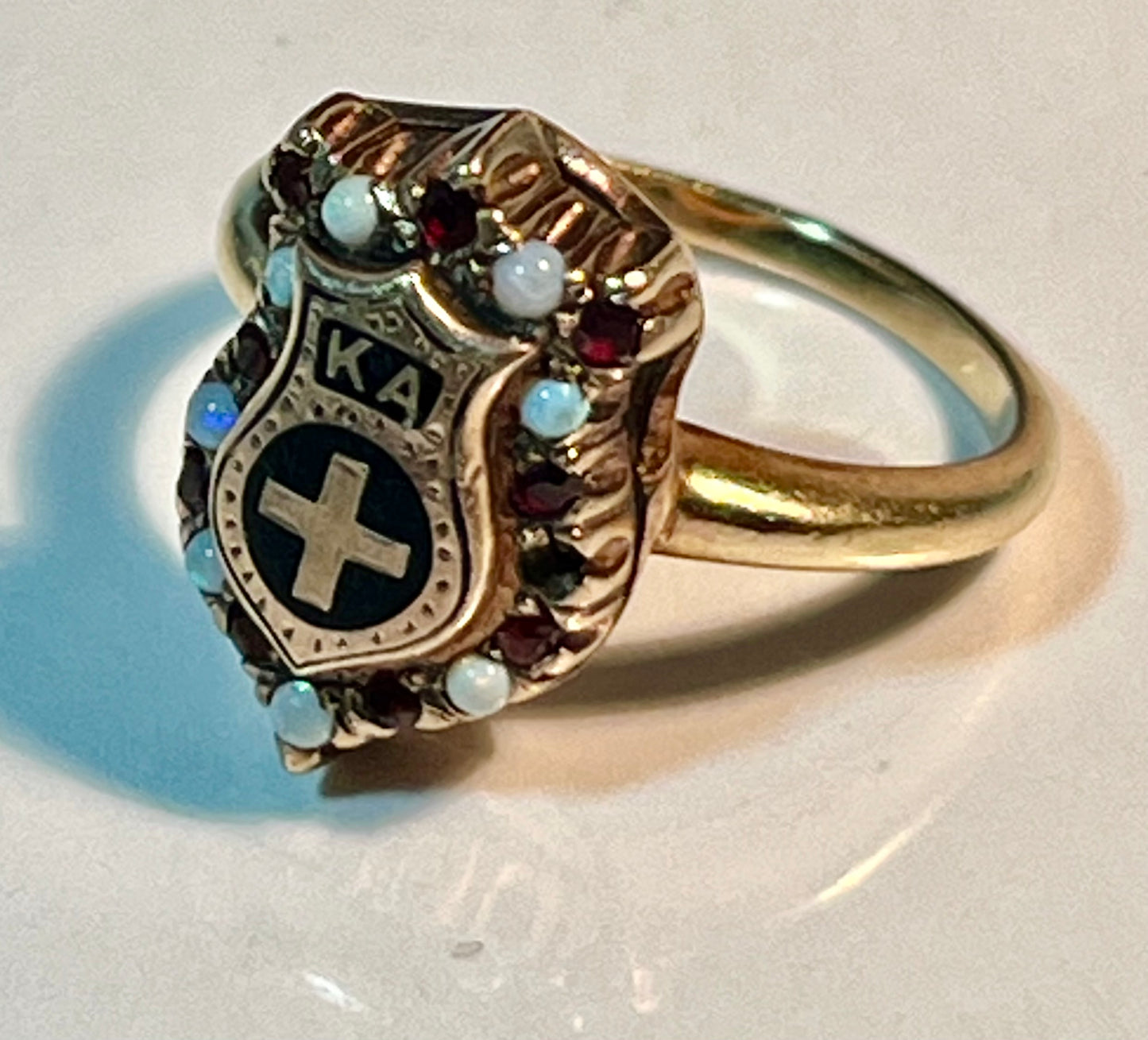 Vintage KA Gold-Toned Ring Size 5
