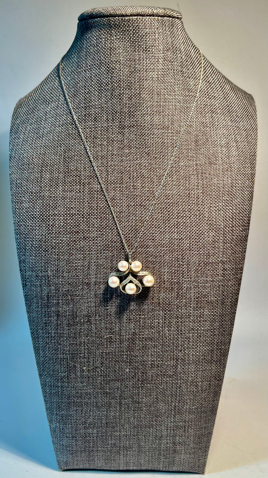 14K White Gold, Pearl, & Diamond Pendant & Chain