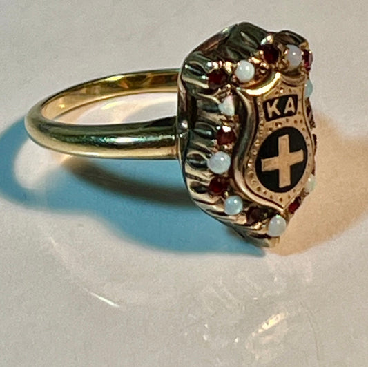 Vintage KA Gold-Toned Ring Size 5