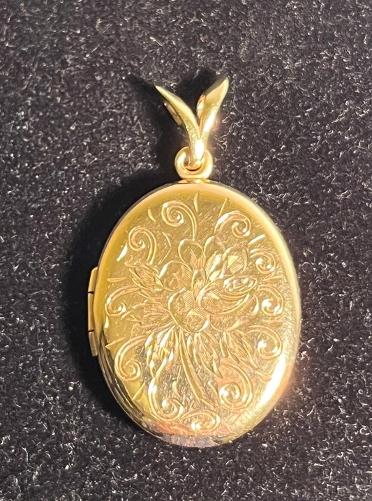 Vintage 14K Gold Locket