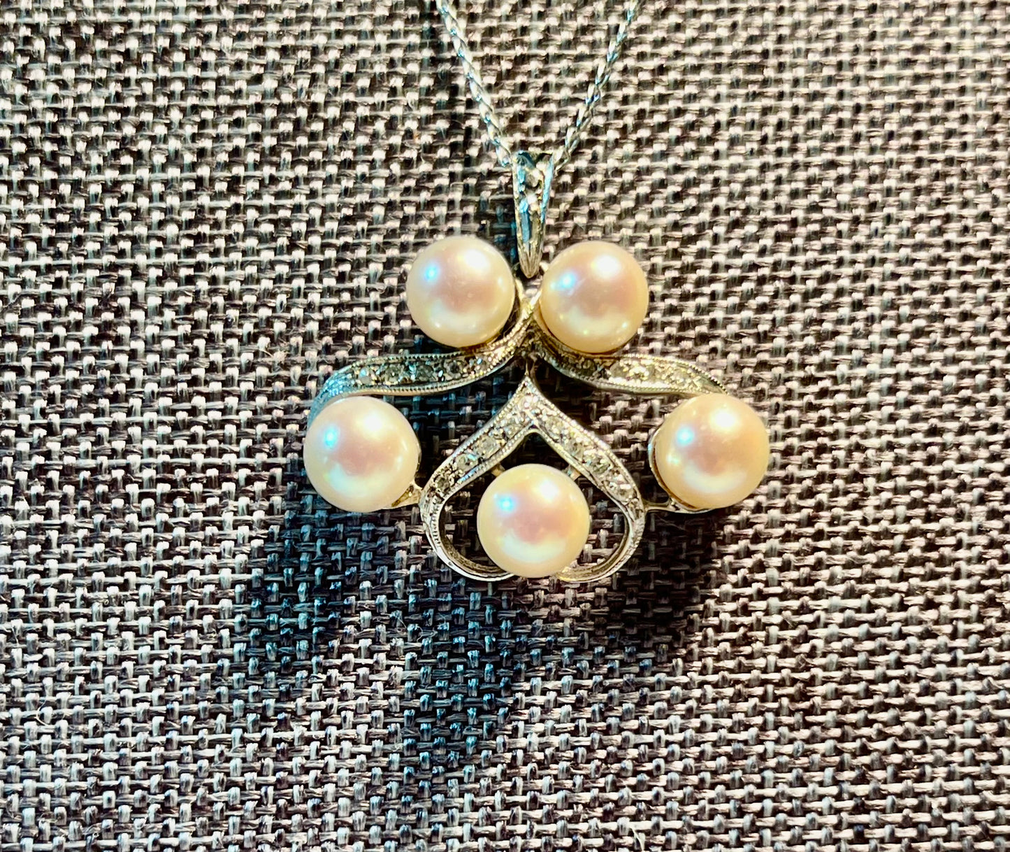 14K White Gold, Pearl, & Diamond Pendant & Chain