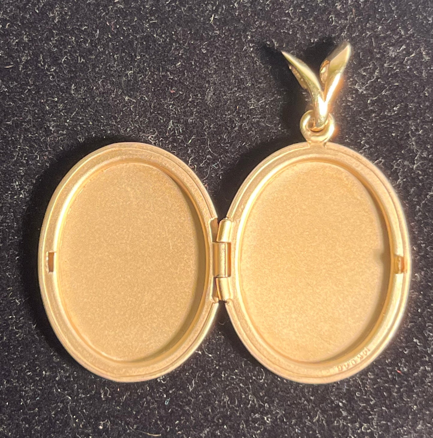 Vintage 14K Gold Locket