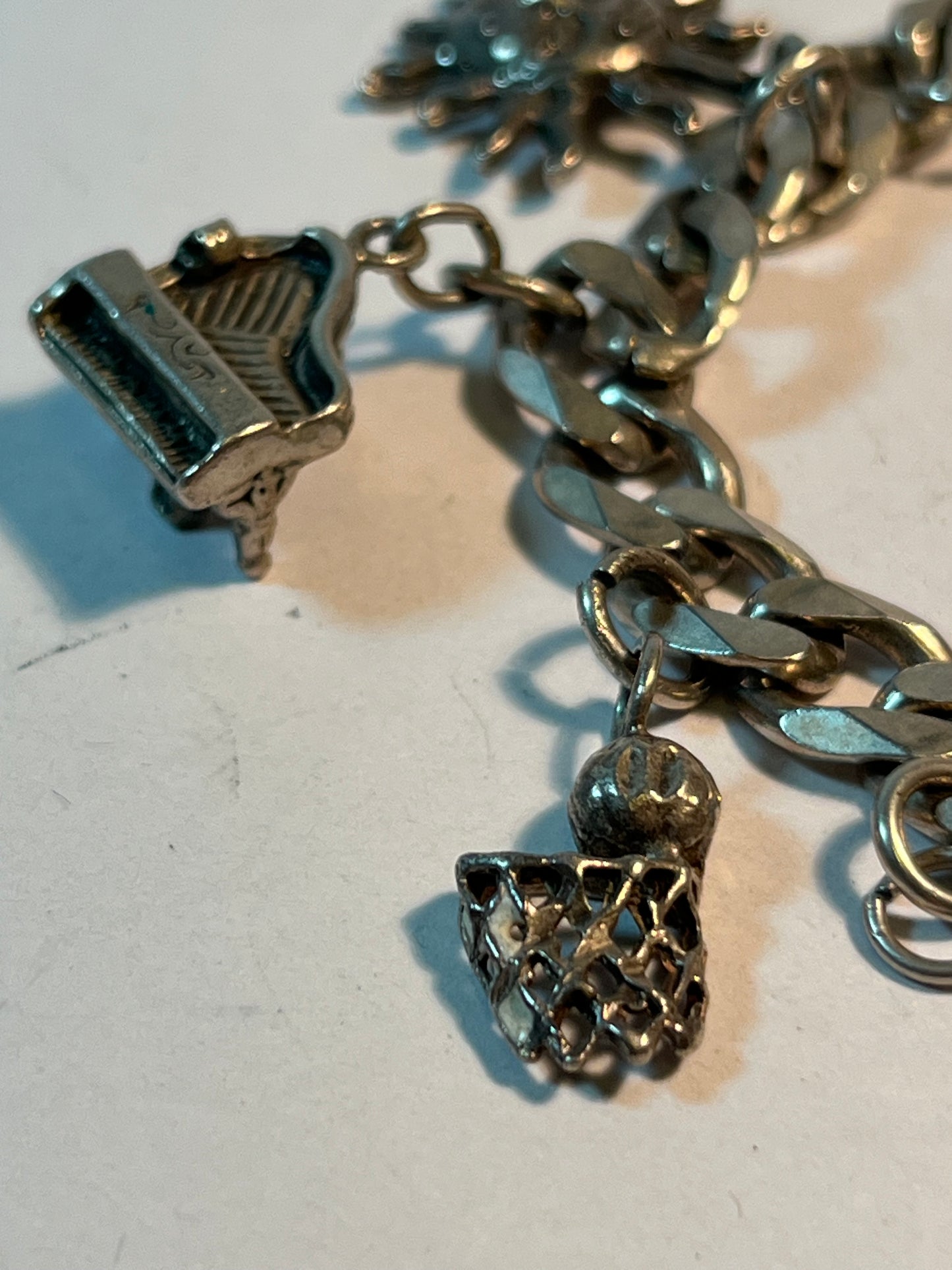Vintage Sterling Silver Charm Bracelet w/Charms