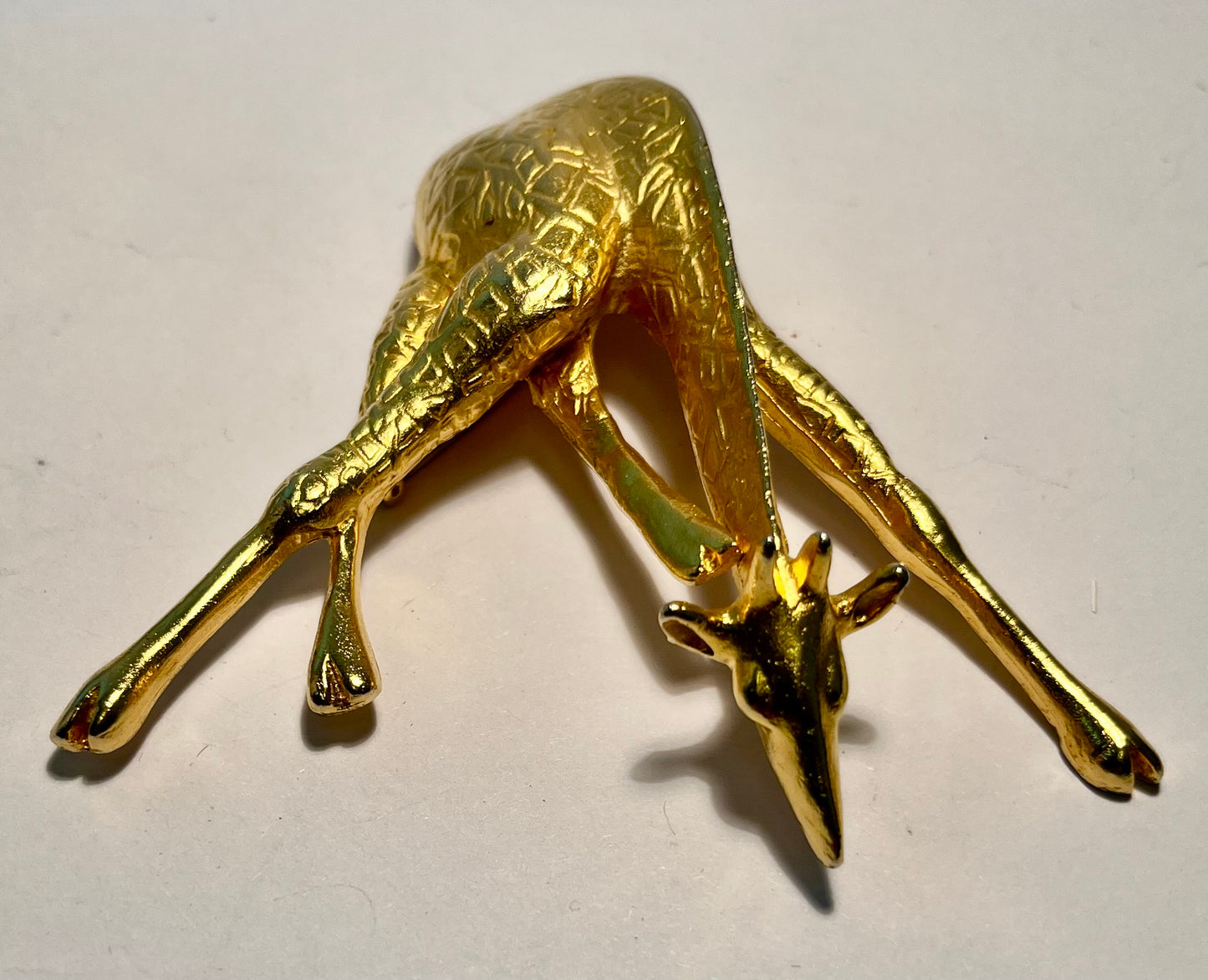 Large Giraffe Brooch